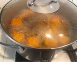 Foto del paso 3 de la receta: Crema de zapallo y zanahoria