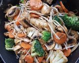 Stir fry mushrooms and veggiesmatakin girki2 hoto