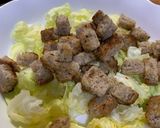 صورة لخطوة 5 من وصفة سلطة سيزر🥗