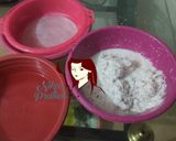 Foto langkah ke 2 dari resep Bubur Ketan Rasa Strawberry.