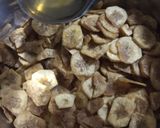 Foto langkah ke 6 dari resep Keripik pisang manis madu.
