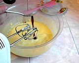 Foto del paso 7 de la receta: Pastel Volteado De Piña - Pineapple Upside Down Cake