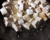 Foto langkah ke 3 dari resep Oseng Tahu Paprika.