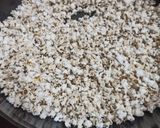 A picture of step 1 of Dhani Makhana Murmura Chivda.
