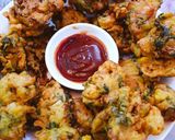 A picture of step 5 of Mix vegetable pakoray.