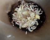Foto langkah ke 2 dari resep 32. Cah Sawi Bakso.