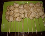Foto langkah ke 2 dari resep Cilok goreng.