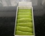 Foto langkah ke 4 dari resep Roti Sobek Pandan Isi Keju.