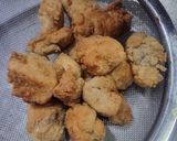 Foto langkah ke 4 dari resep 222. Ayam Krispi Saos Pedas.