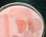 A picture of step 2 of Roohafza Milkshake.