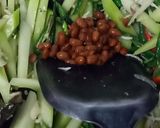 Foto langkah ke 1 dari resep Tumis bunga pepaya.