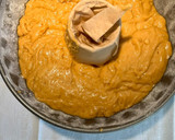 Foto del paso 7 de la receta: Bundt cake de dulce de leche