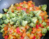 Foto del paso 7 de la receta: Bowl de quinoa con verduras y huevo