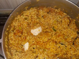 Arroz Clavado con queso y longaniza de la casa