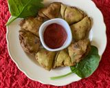 A picture of step 5 of Mini Palak samosa stuffing with black chana.