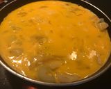 Foto del paso 4 de la receta: Tortilla de patatas con cebolleta