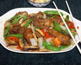 Foto del paso 4 de la receta: COSTILLITAS DE CERDO CON VAINAS DE ARVEJAS TIERNAS Y HONGOS SHITAKE. JON STYLE