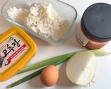 A picture of step 1 of 5-Ingredient Kimchi Fried Rice.