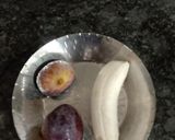 A picture of step 1 of Fresh Anjeer & banana Milkshake.