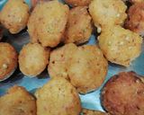 A picture of step 5 of Moong Fritter Chaat.