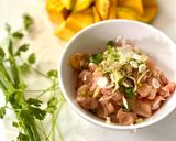 Hình bước làm 1 của món Thịt Gà Xào Bí Đỏ