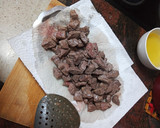 Foto del paso 1 de la receta: Arroz amarillo semicaldoso con carne y verdura