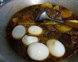 Foto langkah ke 5 dari resep Semur Daging Telur.