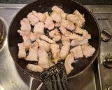 A picture of step 3 of Stir fry pork belly - Japanese style.