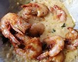 Gambar langkah 5 resipi Buttermilk Prawn.