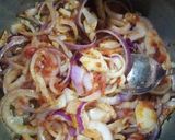A picture of step 2 of Simple onion sauce.