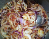 A picture of step 2 of Simple onion sauce.