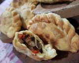 Foto del paso 4 de la receta: Empanadas caseras de carne cortada a cuchillo 🤤
