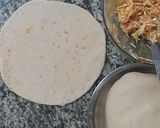 A picture of step 3 of Cheese parantha.