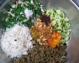 Foto langkah ke 5 dari resep Lawar godel(daging sapi muda).