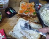 A picture of step 2 of Bread Pizza.