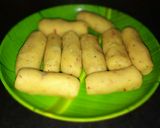 চীজি পটেটো ম্যাগি স্ট্রিপস্ (cheesy potato maggi strips recipe in Bengali) রেসিপির ধাপ 4 ছবি