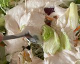 Saláta ezersziget öntettel recept fázis 4 fotója