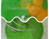 Foto langkah ke 2 dari resep Pandan Chiffon Cake Soft & Pillowy.