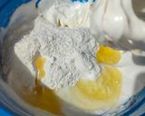 Foto langkah ke 2 dari resep Bolu Tape Putih Telur.