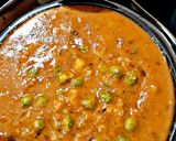 A picture of step 12 of Aloo-Matar Curry.