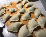 Foto del paso 10 de la receta: Triangolini alla empanatta!!!! (pasta rellena tipo ravioles/sorrentinos con masa para empanadas)