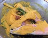 Foto langkah ke 3 dari resep Gulai kuning kepala salmon.