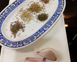 Foto del paso 1 de la receta: Mousse de queso y ajo a las finas hierbas
