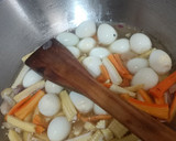 Foto langkah ke 3 dari resep 131. Tumis Putren Wortel Telur Puyuh.
