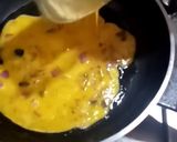 A picture of step 6 of French omelette.