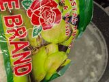Bola Air Kelapa Isian Mochi