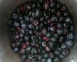 Foto langkah ke 2 dari resep Blueberry Jam.
