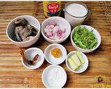 รูปขั้นตอนการทำที่ 1 ของ ต้มกะทิปลาสลิดกับใบมะขามอ่อน