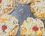 A picture of step 5 of Spicy corn slices.