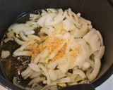 Foto del paso 2 de la receta: Pollo al curry con champiñones y pimientos